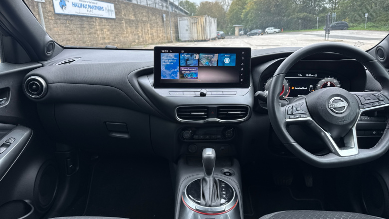 Nissan Juke 1.0 DiG-T N-Connecta 5dr DCT Petrol Hatchback